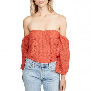 ⚪2/$20 NWT Cupcakes and Cashmere Derosa Top in Aurora Red